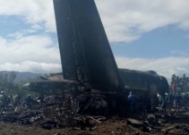 Sube a 257 el número de muertos en accidente de avión militar argelino