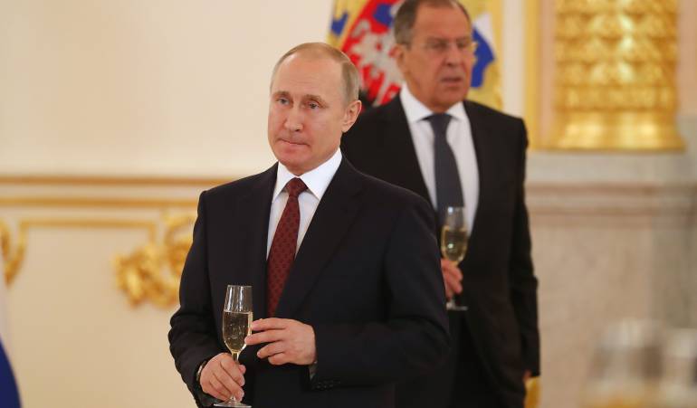 Arma Químicas: Putin llama a Netanyahu a abstenerse de acciones que desestabilicen Siria