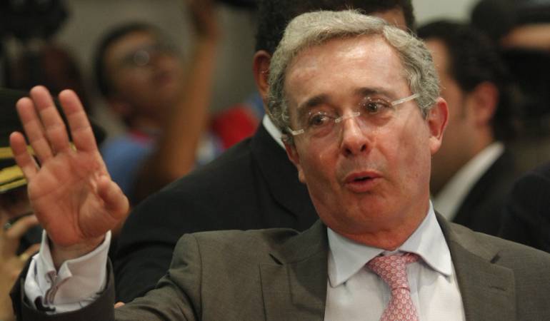 Investigación contra senador Álvaro Uribe Vélez: Corte abrió investigación preliminar contra Uribe por campaña del 'No'