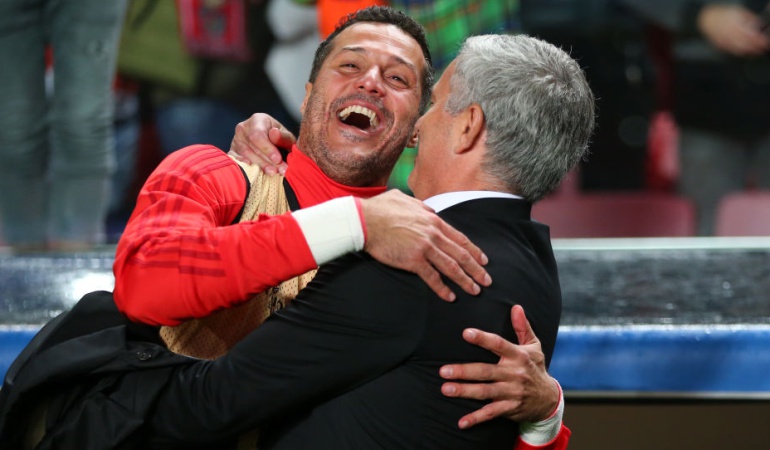 Mourinho Júlio César Iker Casillas: Mourinho me dijo que con una mano tapaba más que Casillas: Júlio César