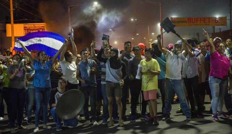 Diez muertos en protestas por reformas a la seguridad social en Nicaragua
