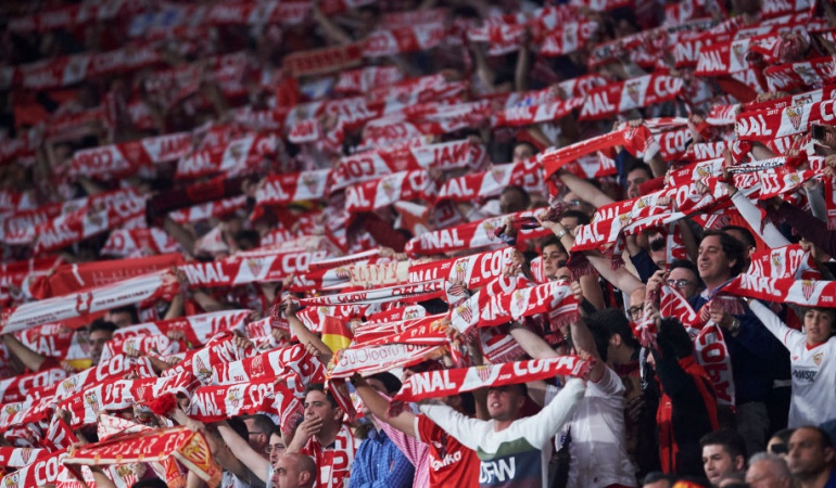 Barcelona Sevilla Copa del Rey: Hinchas de Sevilla piden renuncia del presidente por "fracaso" ante Barça