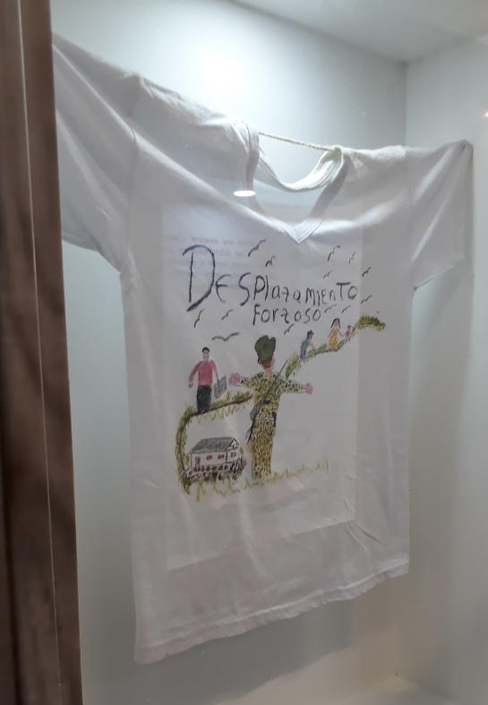 Víctimas del conflicto armado cuentan su historia en la Feria del Libro Víctimas del conflicto armado cuentan su historia en la Feria del Libro