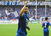 Giovanni Moreno anotó el gol de la victoria del Shanghái Shenhua
