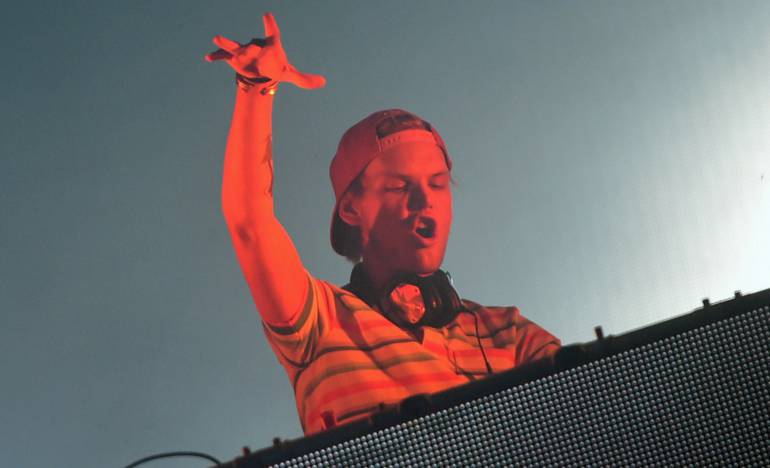 Muerte de Avicii: Avicii se suicidó con un cristal afilado