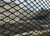 No se viola libertad de cultos por no dejar trabajar reclusos los festivos