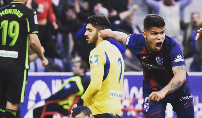 'Cucho' Hernandez Huesca: Con doblete del 'Cucho' Hernandez, Huesca ganó 4-2 al Córdoba