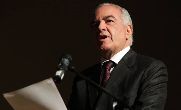 Edgardo Maya Villazon, contralor general de la república