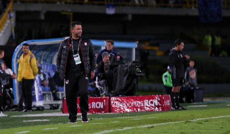 Jugadores Santa Fe sancionados clásico: Fuertes sanciones a jugadores y técnicos de Santa Fe tras clásico