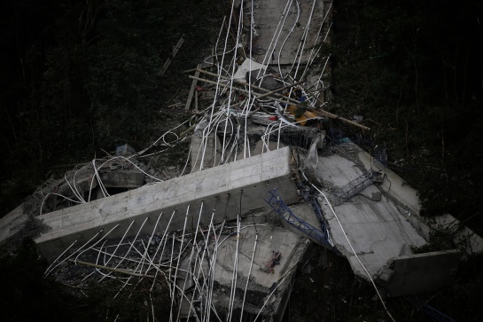 Emergencia en Hidroituango: Las millonarias obras consideradas como “errores” de ingeniería Emergencia en Hidroituango: Las millonarias obras consideradas como “errores” de ingeniería
