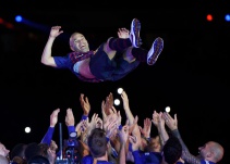Ha sido un orgullo defender este escudo, para mí el mejor del mundo:Iniesta