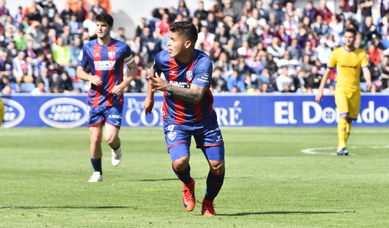 Cucho Hernández: Con el 'Cucho' Hernández como figura el Huesca ascendió a Primera División