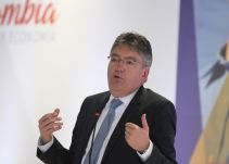 Ingreso de Colombia a la OCDE es un hecho histórico: MinHacienda