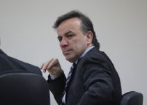 Condenan a Álvaro Dávila por "carrusel de contratos"