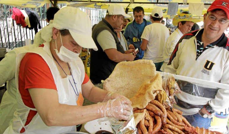 trabajo informal: Cerca del 50% de las mujeres en Colombia trabajan en la informalidad
