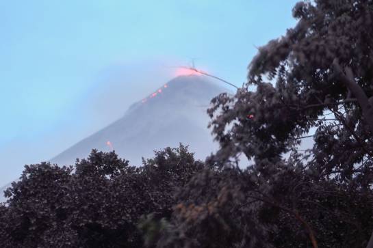 Volcán de Fuego: Tragedia en Guatemala: 69 muertos y 1,7 millones de afectados por erupción Volcán de Fuego: Tragedia en Guatemala: 69 muertos y 1,7 millones de afectados por erupción