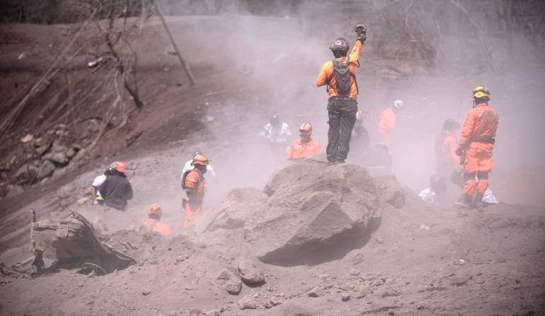 Volcán de Fuego: Guatemala suspendió búsqueda de víctimas y pedirá apoyo internacional