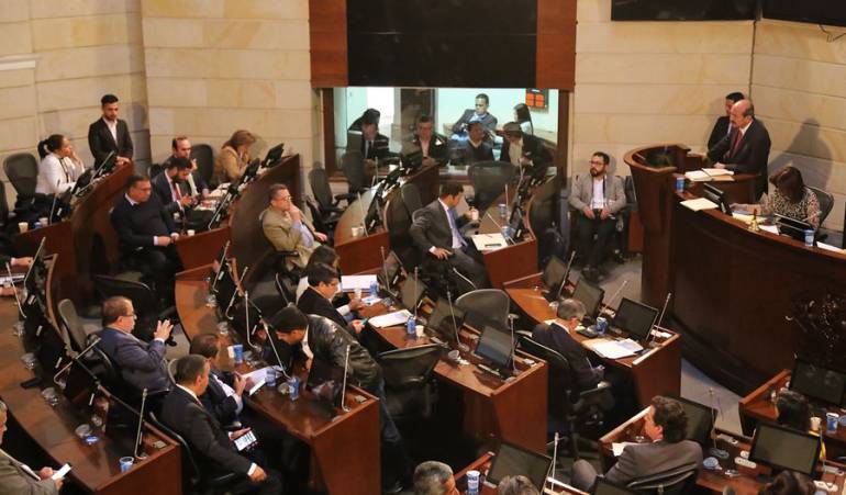 Congreso de Colombia: Gobierno no descarta convocar al Congreso a sesiones extras
