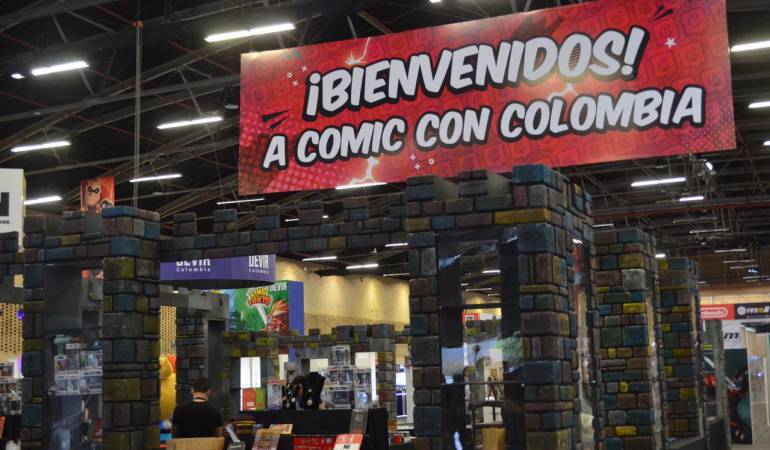 curiosa propuesta matrimonial: La curiosa propuesta matrimonial al mejor estilo del Comic Con