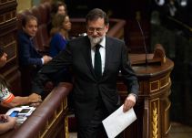 Rajoy renuncia como diputado en España
