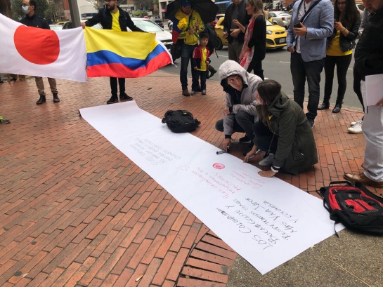 Comportamiento de hinchas: ¡Los colombianos no somos así! Comportamiento de hinchas: ¡Los colombianos no somos así!