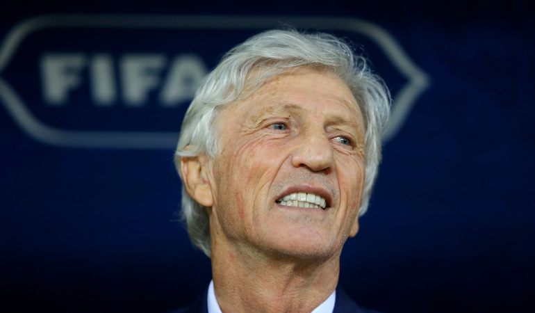 José Pékerman Rueda de Prensa: Pékerman: El triunfo lo dedicamos a Carlos Sánchez, la pasó mal estos días