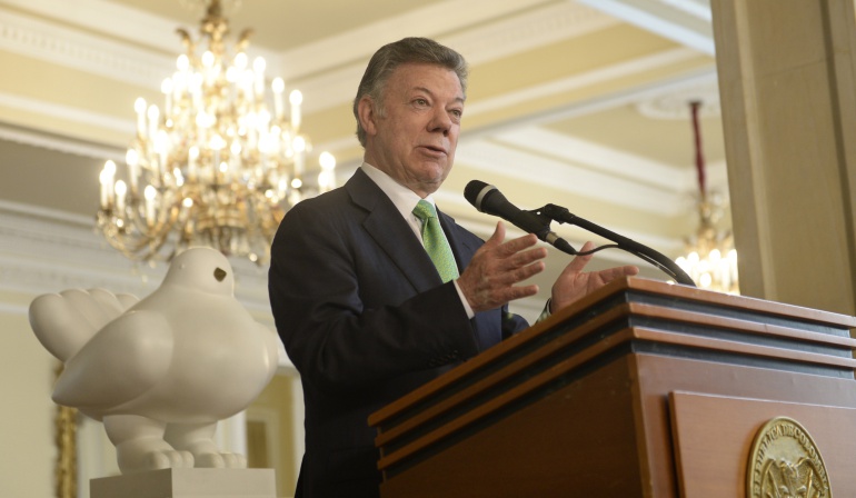 Santos afirma que Trump está desestabilizando la economía mundial