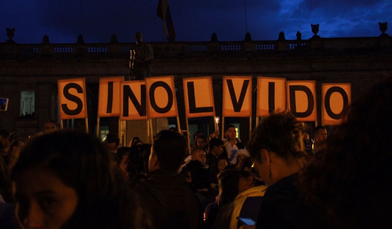 Criticas del uribismo a protesta por asesinato de líderes sociales: El polémico trino de un senador Uribista criticando la #VelatónPorLaVida