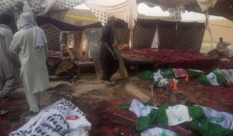 Atentados en Pakistan: Atentado suicida en Pakistán deja 128 muertos