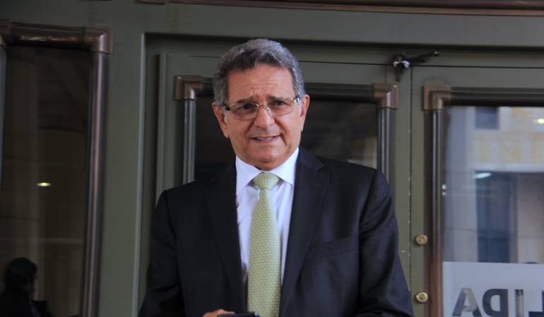 Julio Manzur