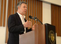 Santos: "Amenazas a periodistas buscan multiplicar el miedo"