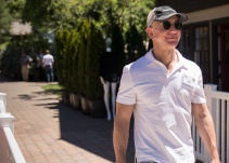 Fundador de Amazon se convierte en el hombre más rico de la actualidad