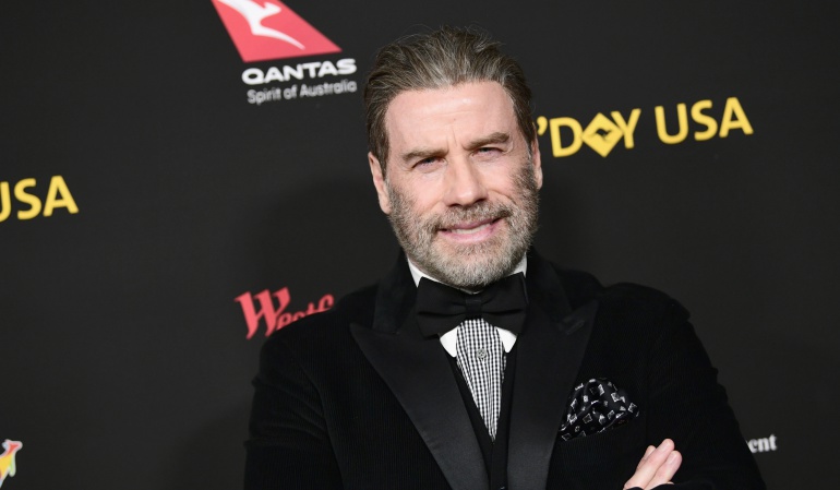 John Travolta brilló en concierto de Foo Fighters