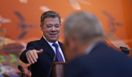 Resumen discurso Santos en el Congreso: Las 12 frases del último discurso del presidente Santos ante el Congreso Resumen discurso Santos en el Congreso: Las 12 frases del último discurso del presidente Santos ante el Congreso