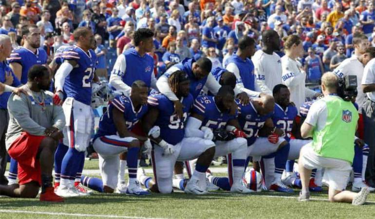 Protestas de jugadores de la NFL: Trump pidió suspender jugadores de la NFL que protesten en el himno