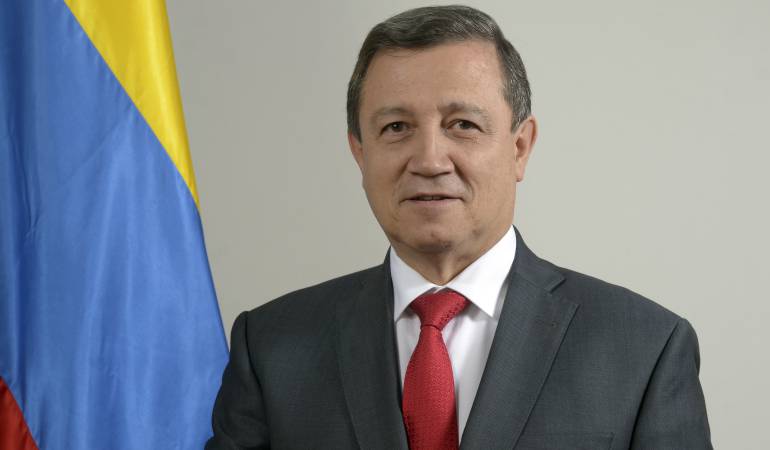 Piden al presidente del congreso revivir curules de las víctimas