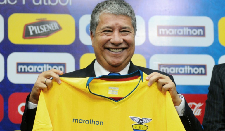 Bolillo Gómez presentación Ecuador: 'Bolillo' Gómez: "Sentía que algún día iba a volver... Esta es mi casa"