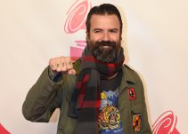 El líder de Jarabe de Palo se retira