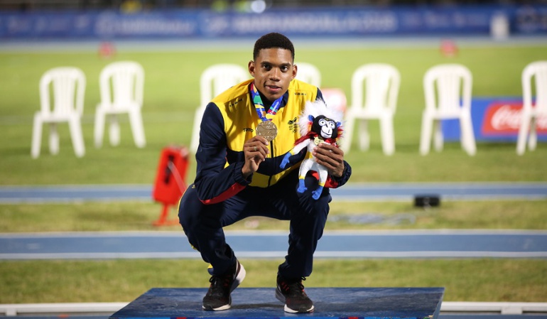 Bernardo Baloyes Juegos Centroamericanos Oro: Bernardo Baloyes se cuelga otro Oro en el atletismo para Colombia
