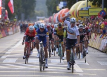Álvaro Hodeg fue segundo en la primera etapa de la Vuelta a Polonia
