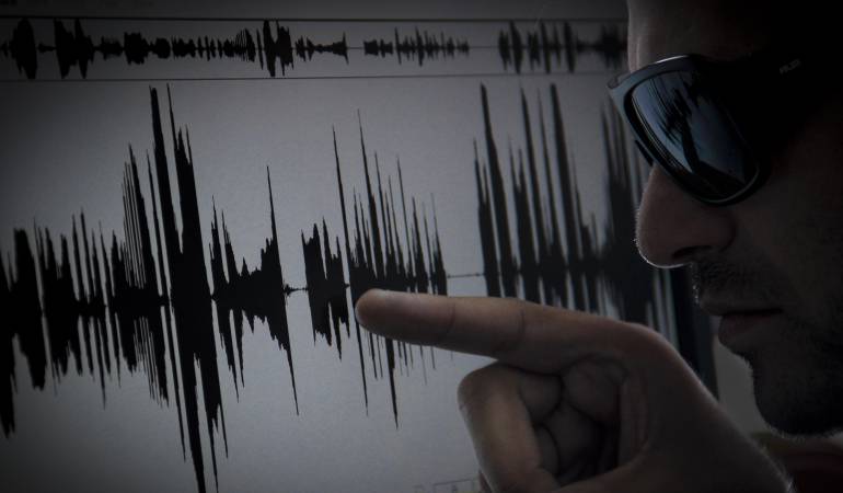 Interceptaciones telefónicas: Coronel capturado por chuzadas creó una empresa de inteligencia informática