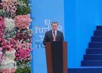 Así reaccionaron los partidos políticos al "retro-discurso" de Macias