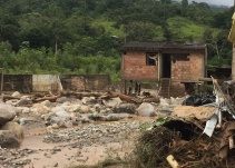 Duque ordena el envío urgente de agua a Mocoa