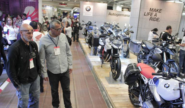Motocicletas.