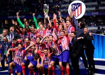 Arias celebró su primer título con el Atlético, campeón de Europa