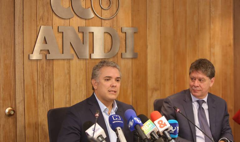 Iván Duque, presidente electo y Bruce Mc Master, presidente de la ANDI.