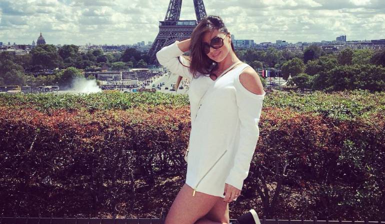 Espereza Gómez desnuda en Europa: ¡Sin ropa interior! Esperanza Gómez conoce Europa
