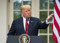 Trump afirma que si se le abre un juicio político los mercados se hundiría