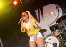 Karol G confirma nuevo tema musical con el puertorriqueño Anuel AA