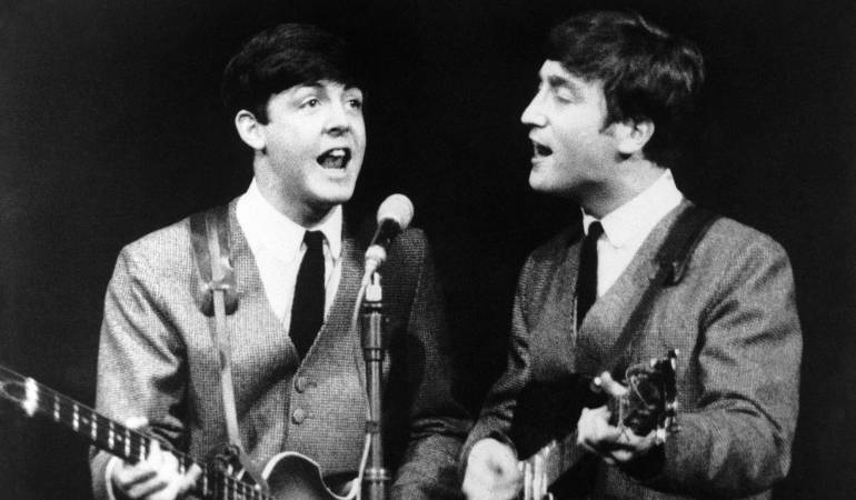John Lennon y Paul McCartney.